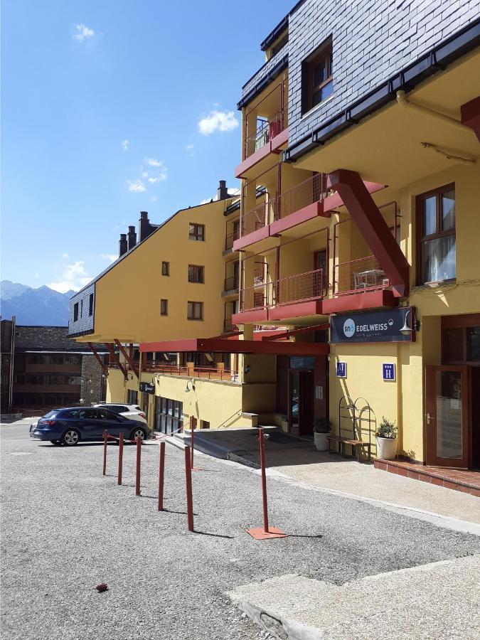 Apartamentos Snoe Edelweiss Cerler Buitenkant foto